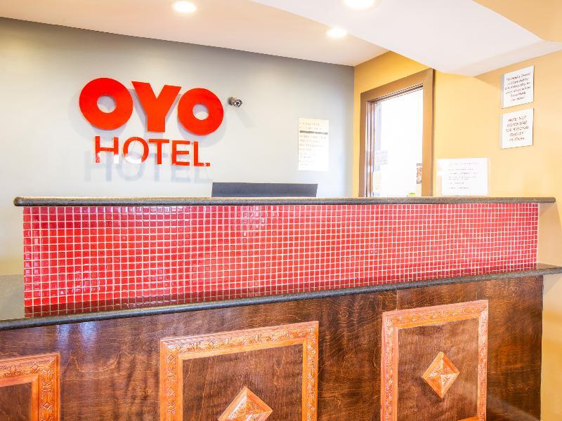 ברוקהייבן Rodeway Inn & Suites מראה חיצוני תמונה