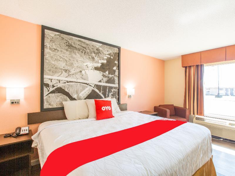 ברוקהייבן Rodeway Inn & Suites מראה חיצוני תמונה