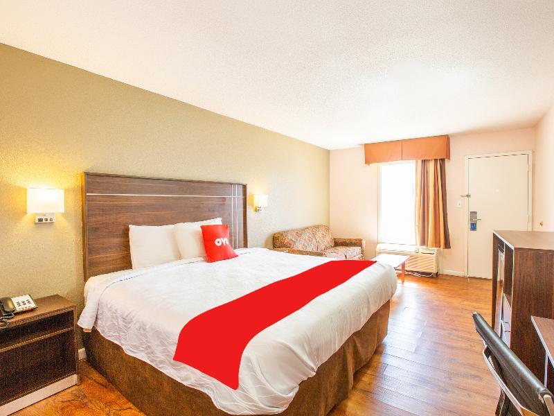 ברוקהייבן Rodeway Inn & Suites מראה חיצוני תמונה